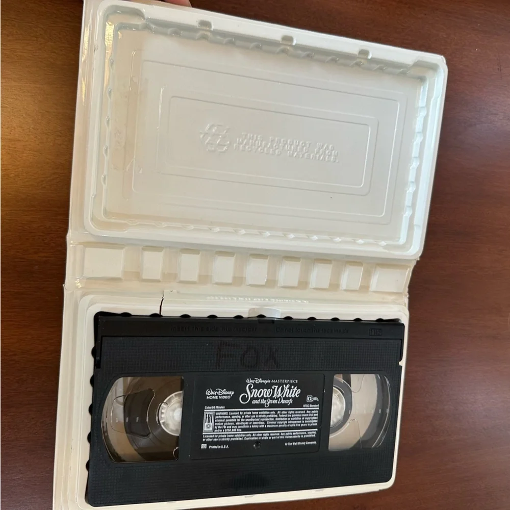 Disneys Masterpiece Collection Vintage VHS Tapes Qty 5 total as Shown in photo - Picture 7 of 16